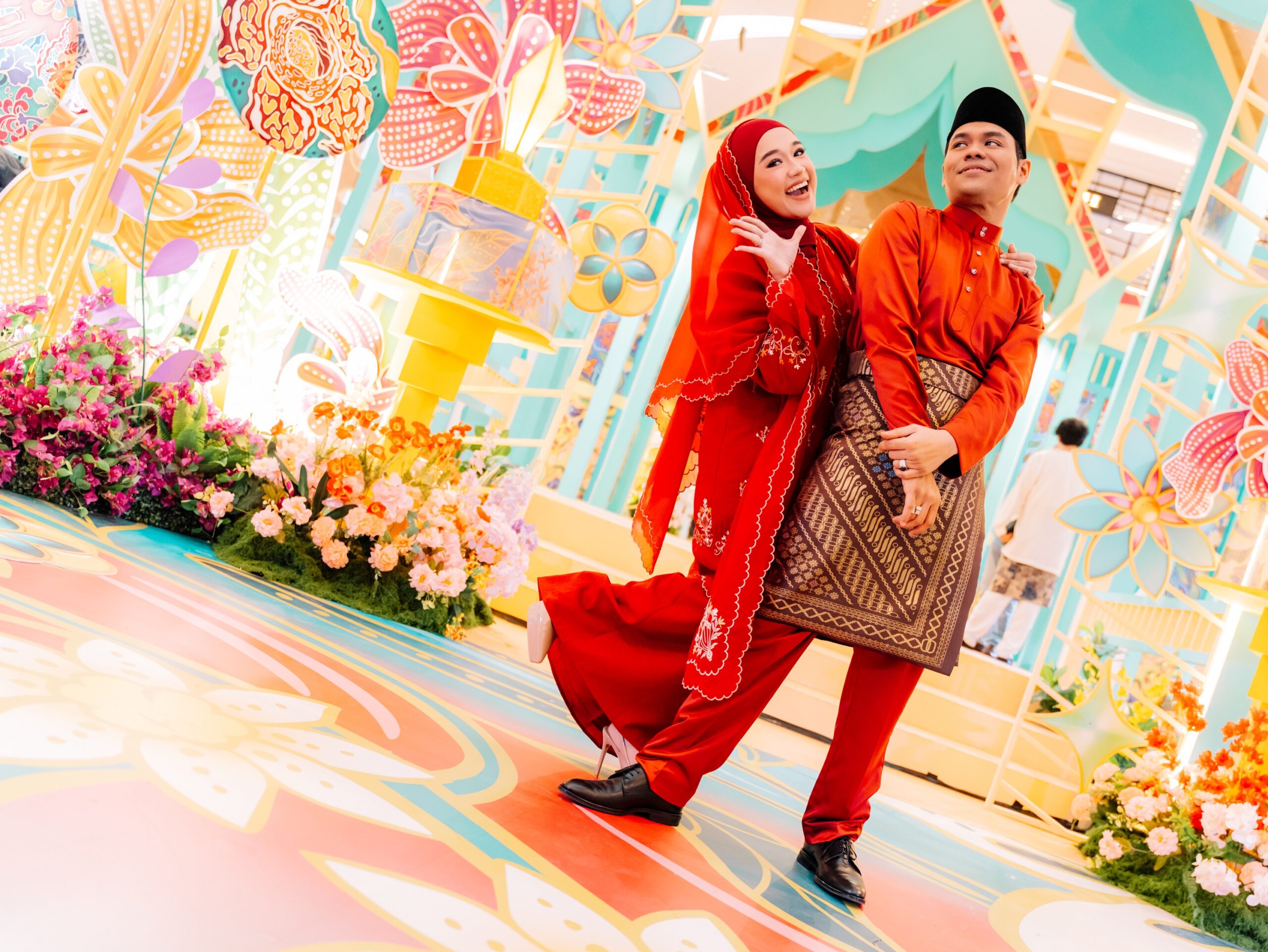Ernie Zakri & Syamel Bawa 'Vibe' Raya Moden ke Hong Kong Menerusi Single Baharu  Suasana Raya