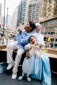 Ernie Zakri & Syamel Bawa 'Vibe' Raya Moden ke Hong Kong Menerusi Single Baharu Suasana Raya