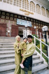 Ernie Zakri & Syamel Bawa 'Vibe' Raya Moden ke Hong Kong Menerusi Single Baharu Suasana Raya