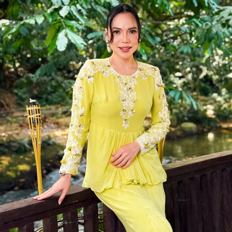 Farahdhiya Kembali Rancakkan Syawal! 'Eh Ah! Raya' Janji Vibe Ceria Balik Kampung
