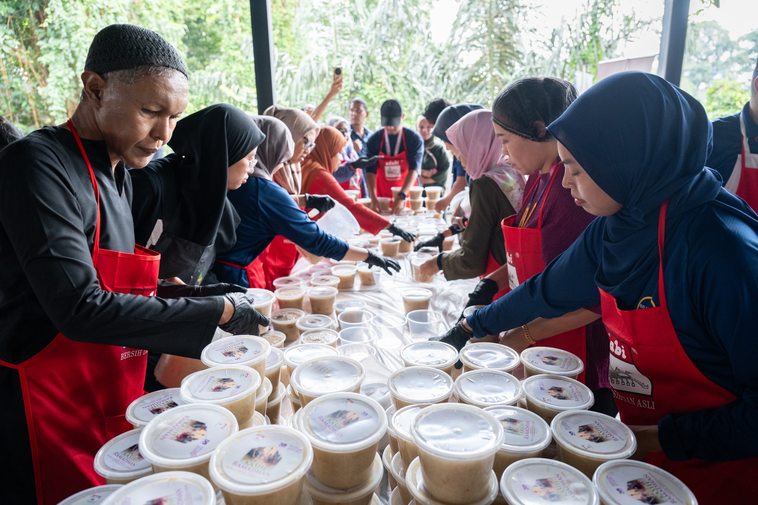 Menara Kuala Lumpur & Adabi Semarakkan 'Kasih Ramadan' Eratkan Komuniti