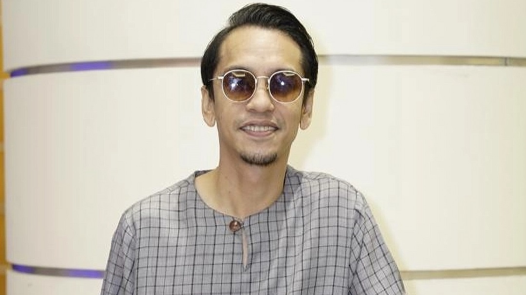 3 Tahun Tersimpan Rapi! Azmi Saat Kini Berdiri Solo, Pertaruh Karya Magis Naqiu Berjudul SATU