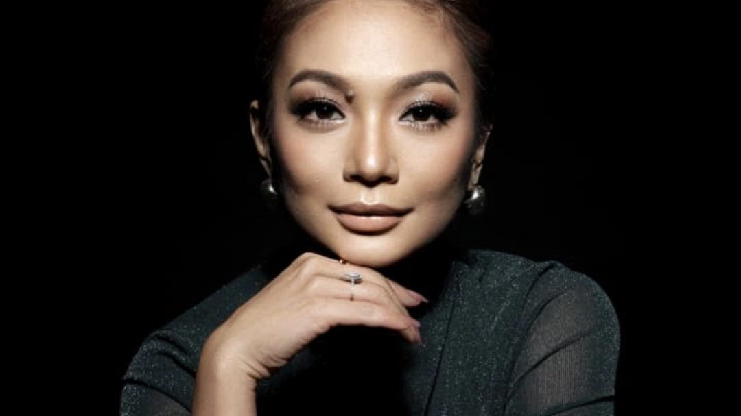 Rindu Lewat Senja! Atilia Haron Pertaruh Kejujuran Emosi Dalam Balada Pop ‘Dimanakah Kamu Sore Ini?’