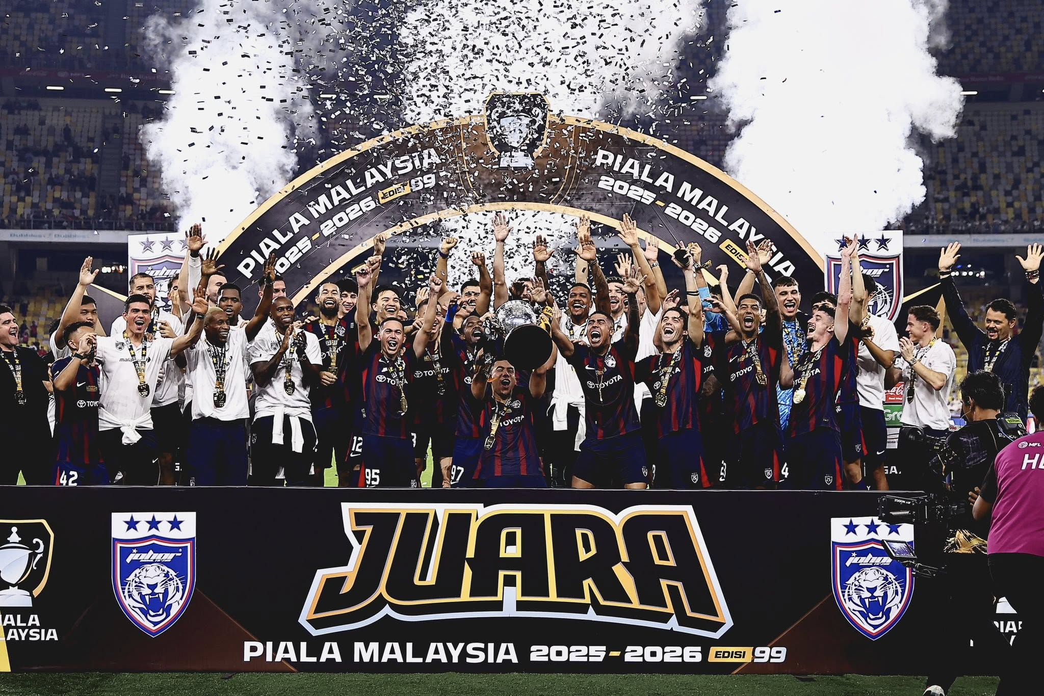 Quadruple Bersejarah! JDT Benam Kuching City 2-0, Sah Pertahan Piala Malaysia