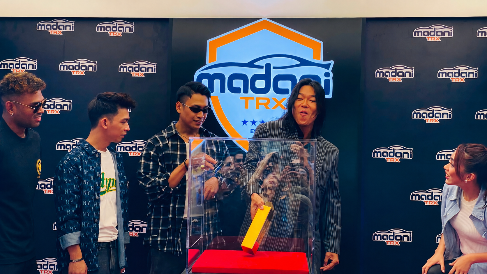 Madani Greatlink Rancak Siri Promosi, Bawa ‘Gold Bar Challenge’ Ke Roadshow Tiket Sehala