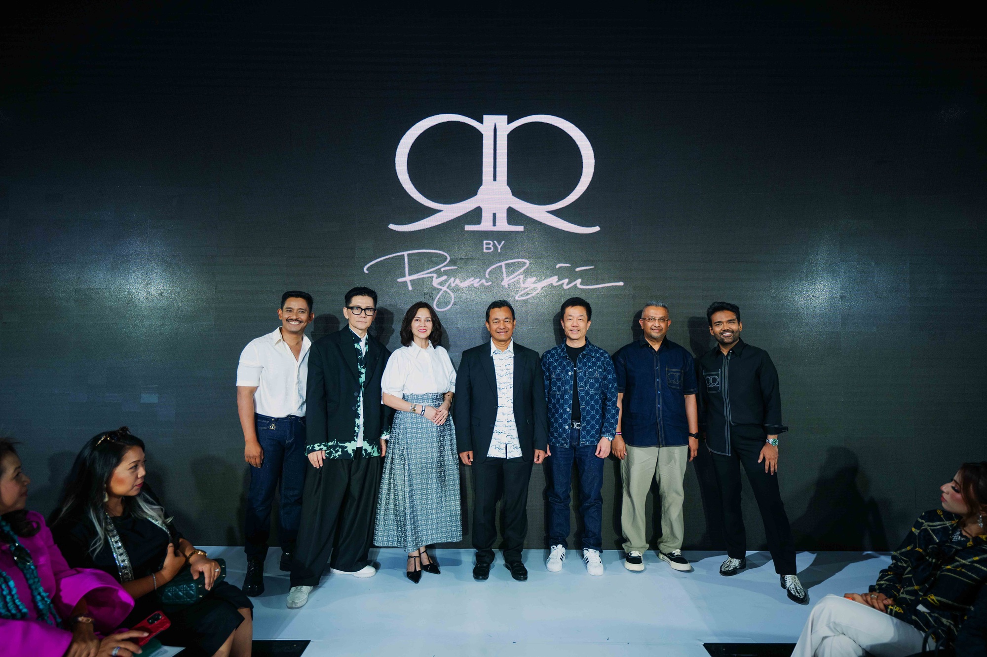 Suria KLCC Beri Penghormatan Buat Fesyen Malaysia ke Peringkat Global, RR by Rizman Ruzaini Terajui Pentas Peragaan KLFW 2026