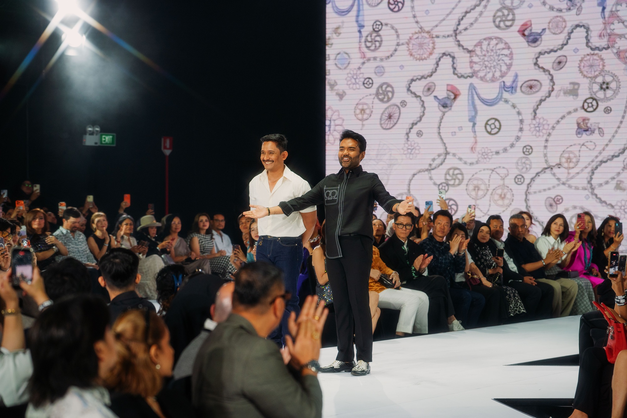 Suria KLCC Beri Penghormatan Buat Fesyen Malaysia ke Peringkat Global, RR by Rizman Ruzaini Terajui Pentas Peragaan KLFW 2026