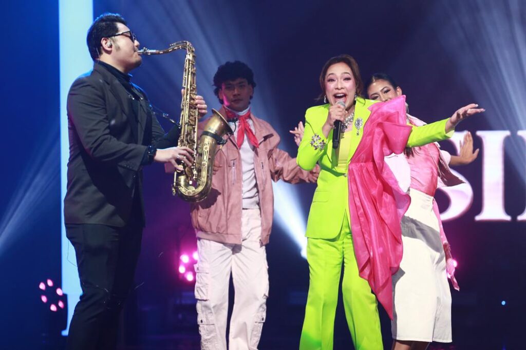 'Puteri Kota' Bawa Tuah, Zila Bakarin Pintas Kedudukan Tamimi Siregar Di Pentas Konsert Kilauan Emas Selebriti Minggu 3!
