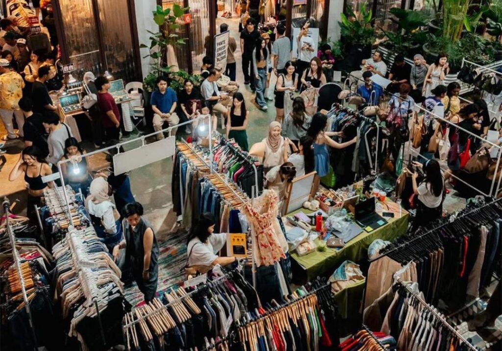 Fiza Frizzy Perkenal BEKAS @ Plate District, Platform Komuniti yang Satukan Bazaar Preloved dan Vendor Tempatan